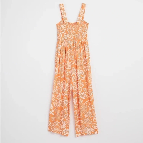 NWT LOFT Garden Smocked Strappy Jumpsuit - Picture 4 of 10